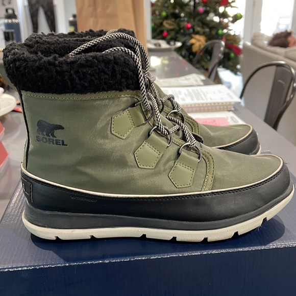 Sorel Women’s Explorer Boot - Hiker Green,Black - Picture 3 of 7